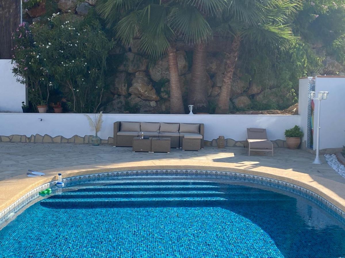 קלפה Villa Alhambra - Dale A Tu Familia Las Vacaciones Y El Descanso Que Se Merecen מראה חיצוני תמונה